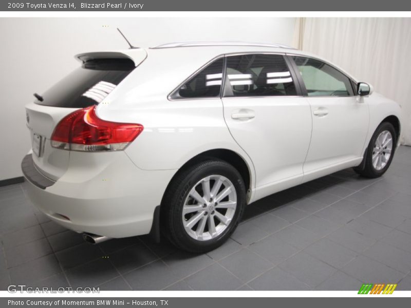 Blizzard Pearl / Ivory 2009 Toyota Venza I4