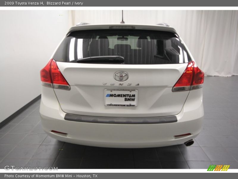 Blizzard Pearl / Ivory 2009 Toyota Venza I4