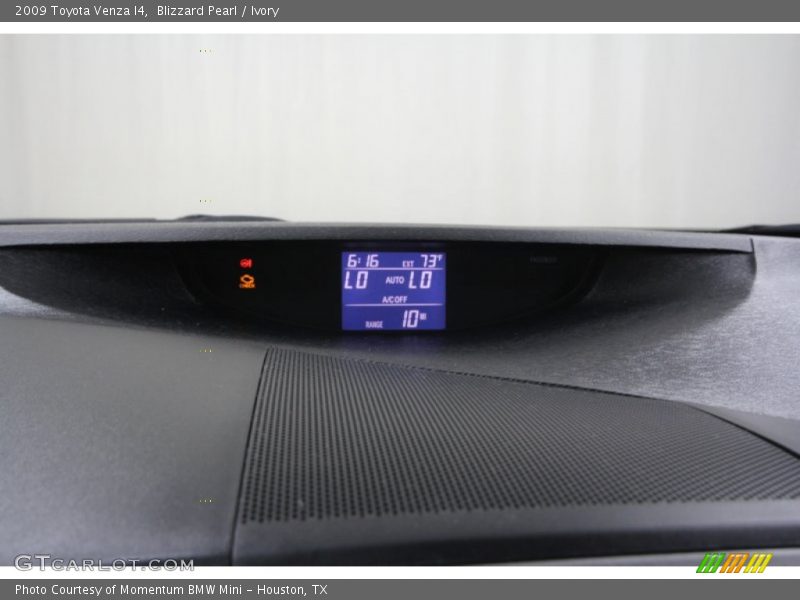 Blizzard Pearl / Ivory 2009 Toyota Venza I4