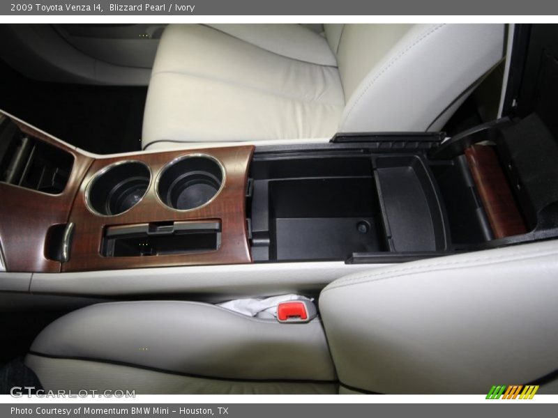 Blizzard Pearl / Ivory 2009 Toyota Venza I4