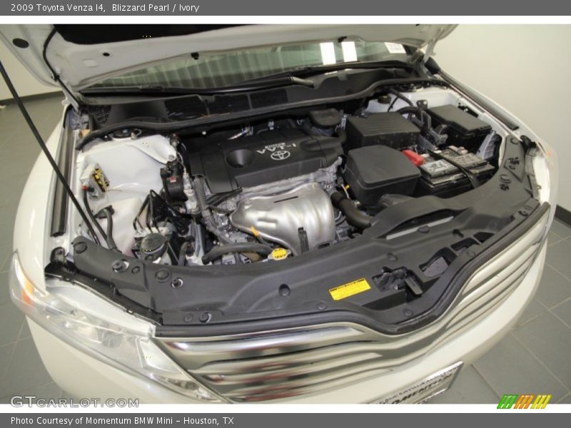 Blizzard Pearl / Ivory 2009 Toyota Venza I4