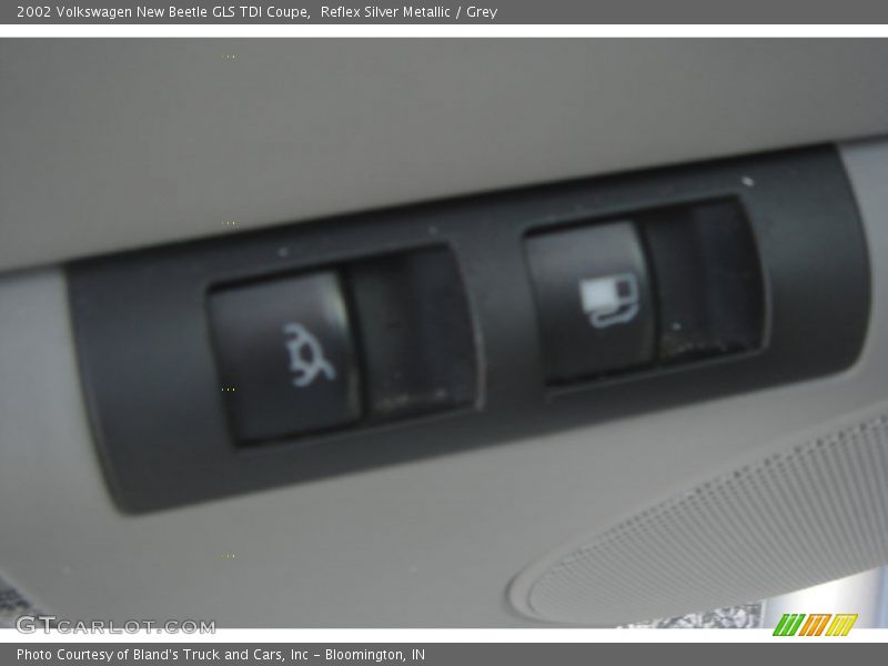 Reflex Silver Metallic / Grey 2002 Volkswagen New Beetle GLS TDI Coupe