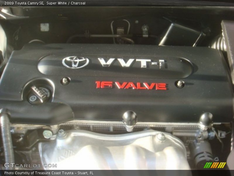 Super White / Charcoal 2009 Toyota Camry SE