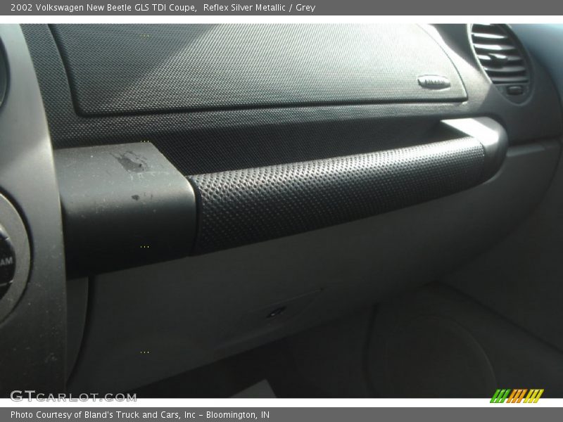 Reflex Silver Metallic / Grey 2002 Volkswagen New Beetle GLS TDI Coupe