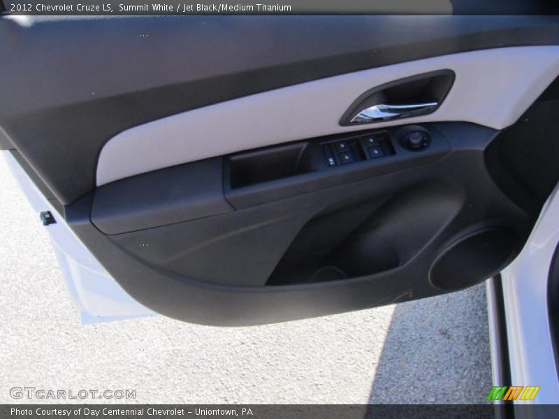 Summit White / Jet Black/Medium Titanium 2012 Chevrolet Cruze LS