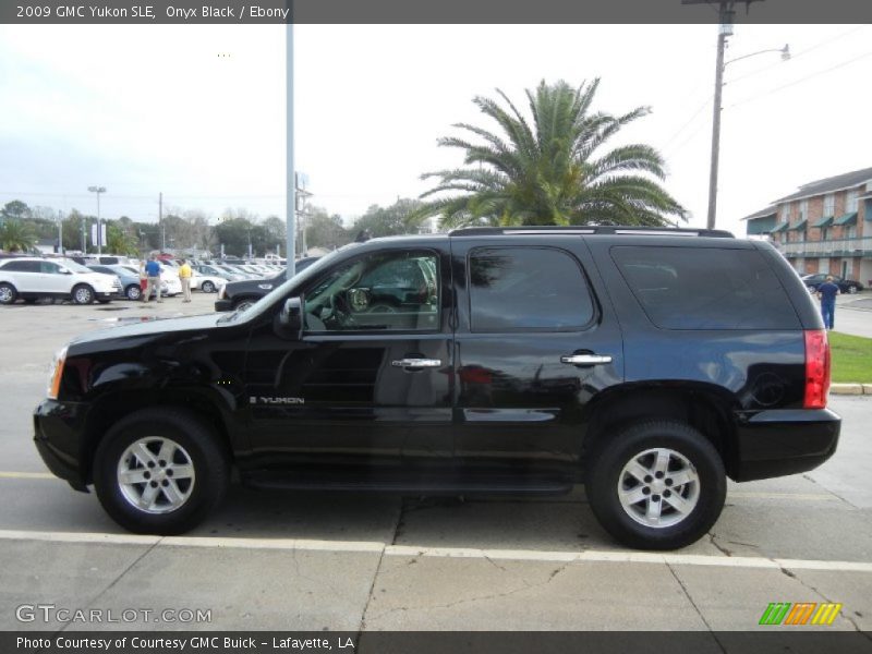Onyx Black / Ebony 2009 GMC Yukon SLE