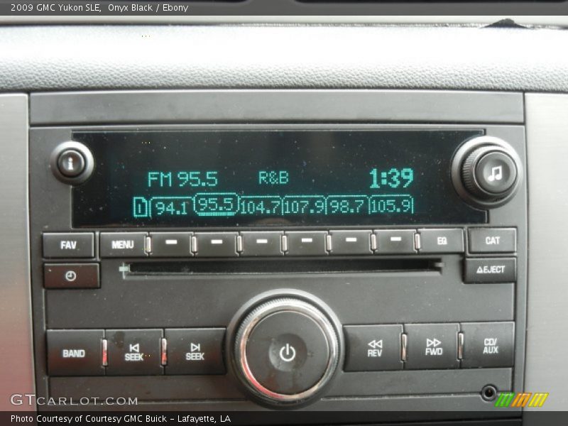 Onyx Black / Ebony 2009 GMC Yukon SLE