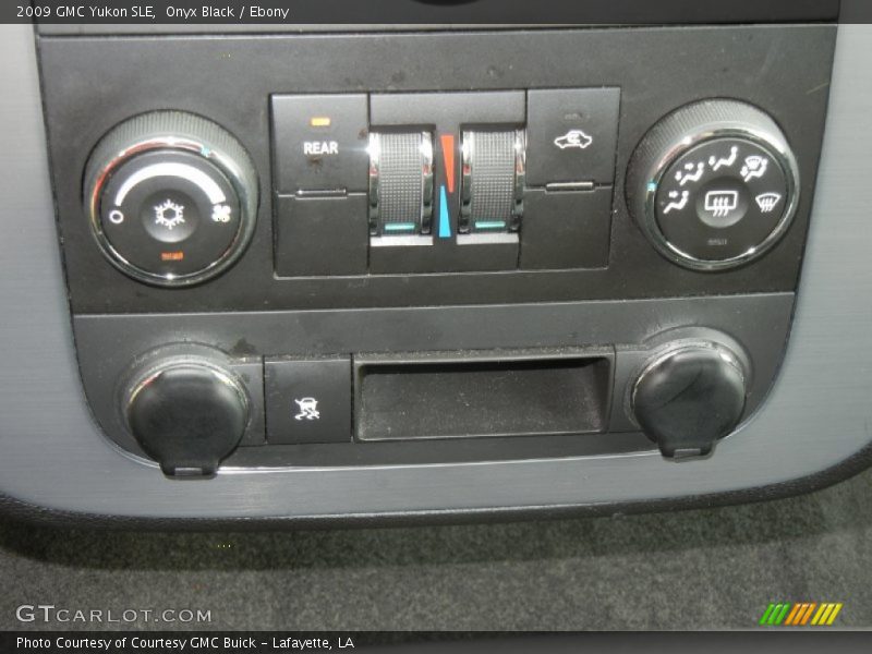 Onyx Black / Ebony 2009 GMC Yukon SLE