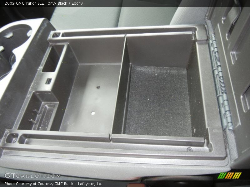 Onyx Black / Ebony 2009 GMC Yukon SLE