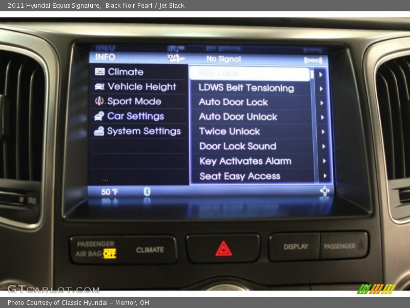 Black Noir Pearl / Jet Black 2011 Hyundai Equus Signature