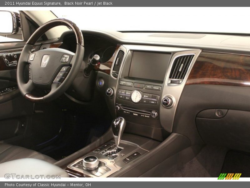 Dashboard of 2011 Equus Signature