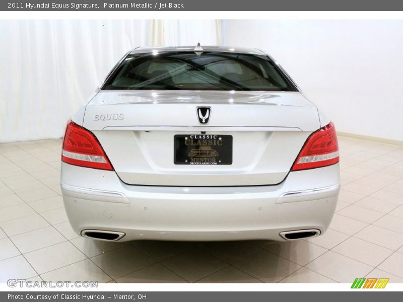 Platinum Metallic / Jet Black 2011 Hyundai Equus Signature
