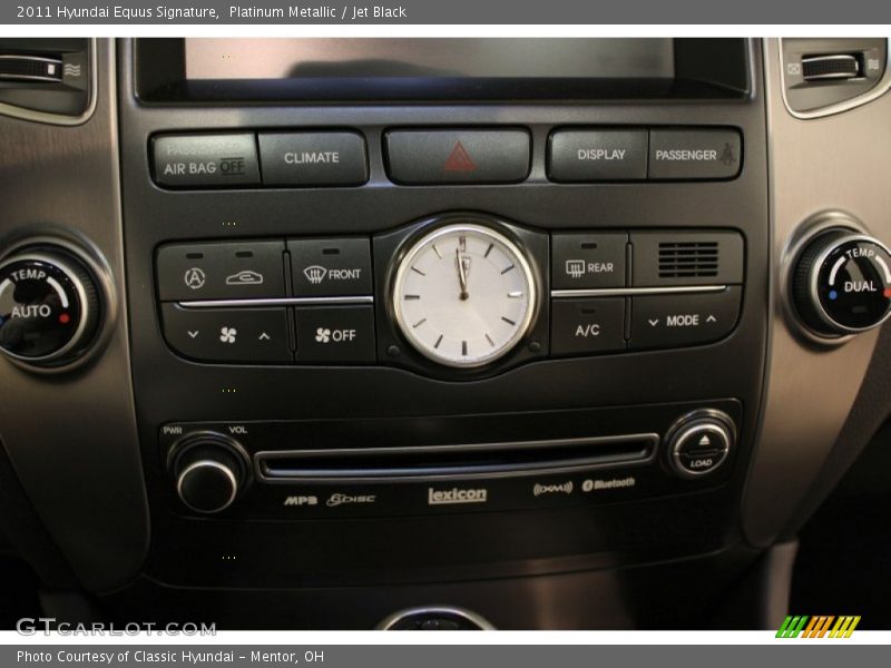 Controls of 2011 Equus Signature
