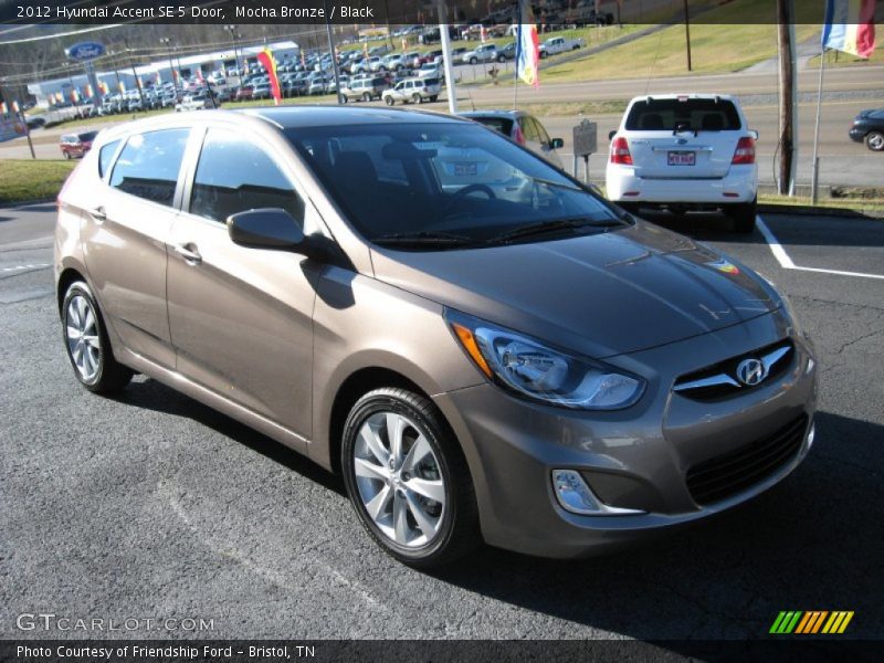 Mocha Bronze / Black 2012 Hyundai Accent SE 5 Door