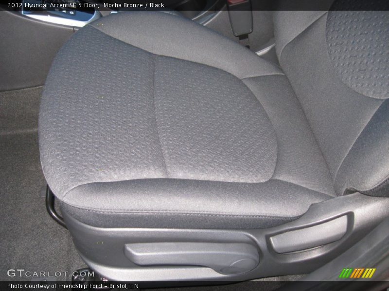 Mocha Bronze / Black 2012 Hyundai Accent SE 5 Door