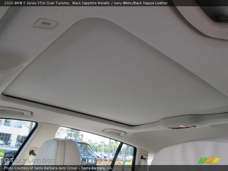 Sunroof of 2010 5 Series 550i Gran Turismo