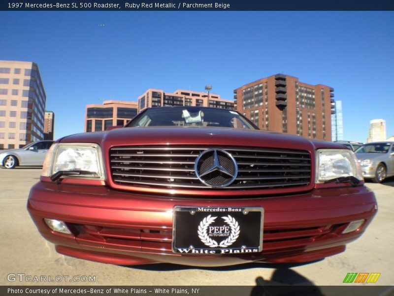 Ruby Red Metallic / Parchment Beige 1997 Mercedes-Benz SL 500 Roadster