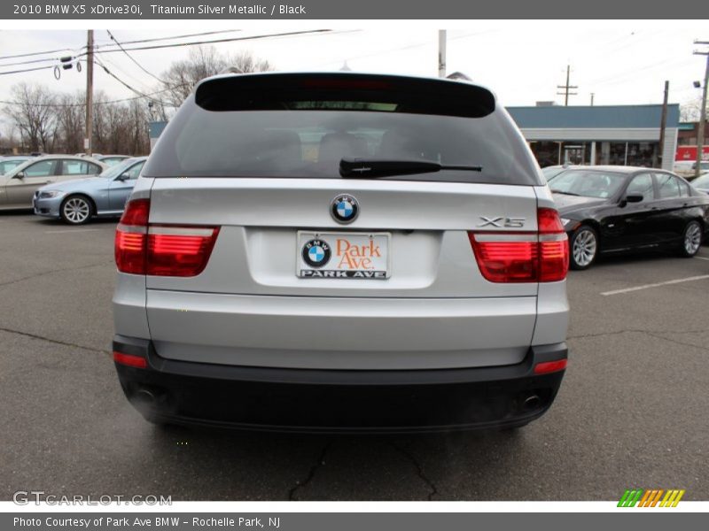 Titanium Silver Metallic / Black 2010 BMW X5 xDrive30i