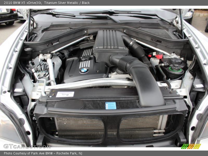 Titanium Silver Metallic / Black 2010 BMW X5 xDrive30i