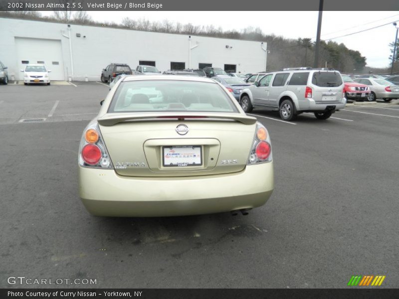 Velvet Beige / Blond Beige 2002 Nissan Altima 2.5 S