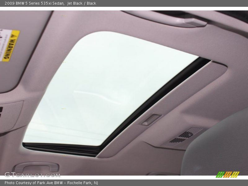 Jet Black / Black 2009 BMW 5 Series 535xi Sedan
