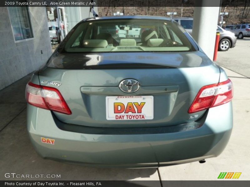 Aloe Green Metallic / Ash 2009 Toyota Camry LE