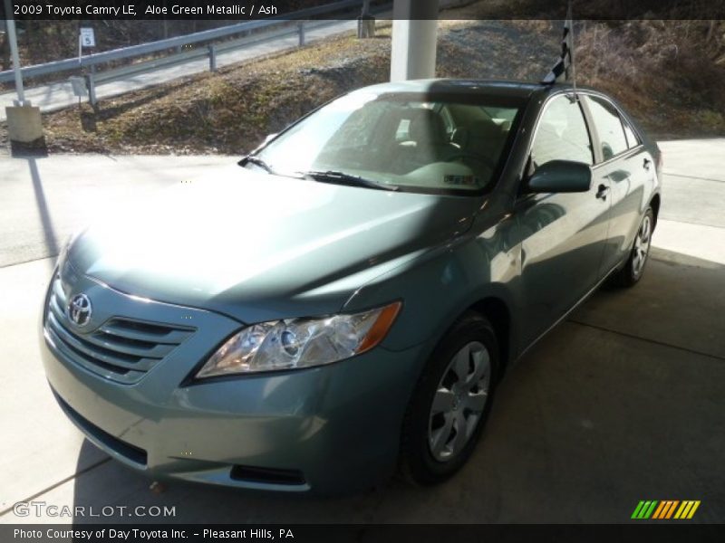 Aloe Green Metallic / Ash 2009 Toyota Camry LE