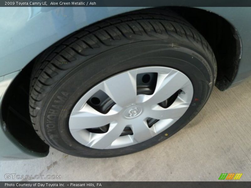Aloe Green Metallic / Ash 2009 Toyota Camry LE