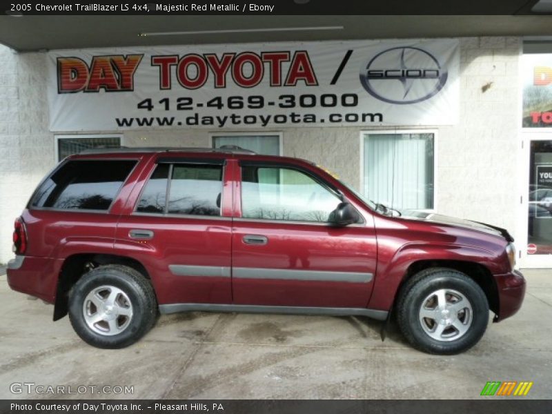 Majestic Red Metallic / Ebony 2005 Chevrolet TrailBlazer LS 4x4