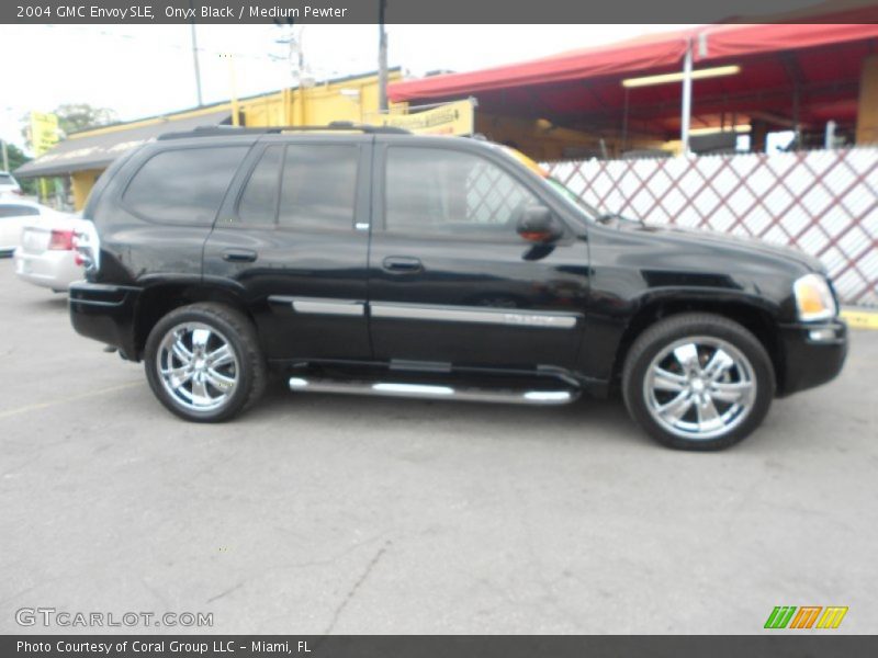 Onyx Black / Medium Pewter 2004 GMC Envoy SLE