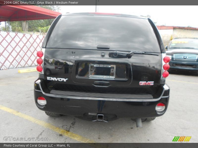 Onyx Black / Medium Pewter 2004 GMC Envoy SLE