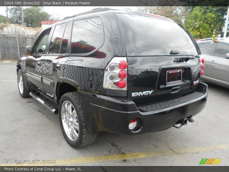 Onyx Black / Medium Pewter 2004 GMC Envoy SLE