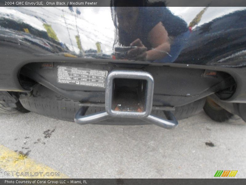 Onyx Black / Medium Pewter 2004 GMC Envoy SLE