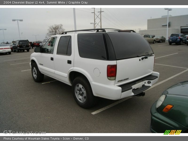 Summit White / Graphite Gray 2004 Chevrolet Blazer LS 4x4