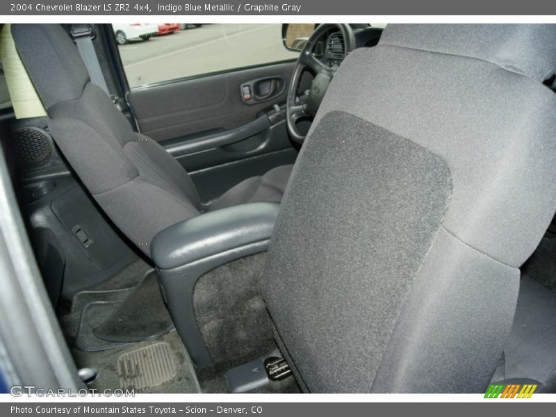Indigo Blue Metallic / Graphite Gray 2004 Chevrolet Blazer LS ZR2 4x4