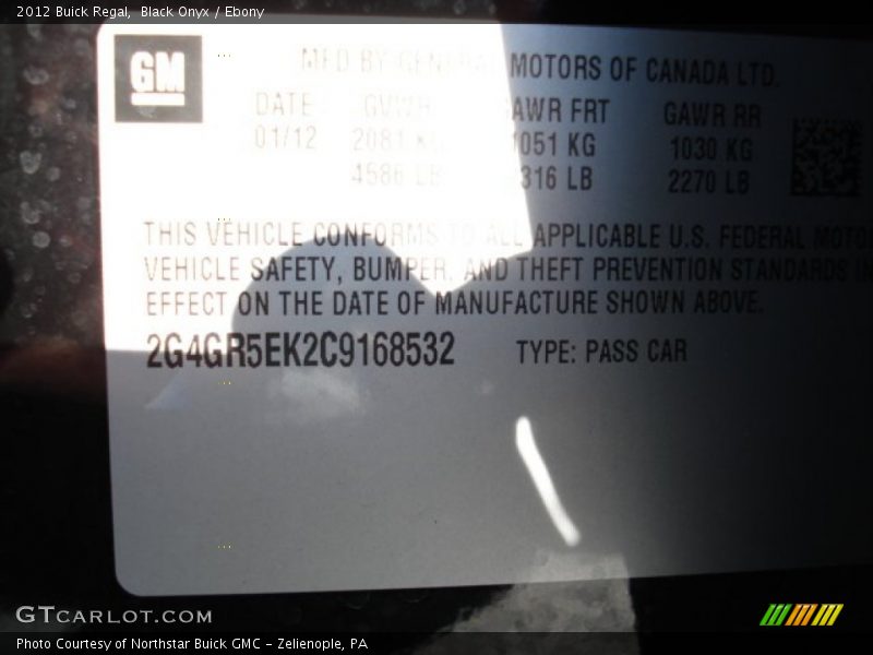 Black Onyx / Ebony 2012 Buick Regal