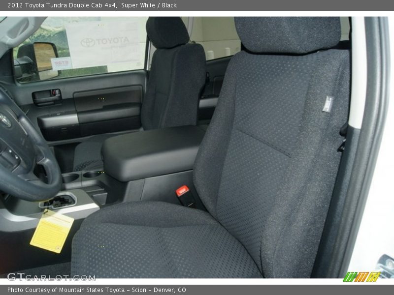 Super White / Black 2012 Toyota Tundra Double Cab 4x4
