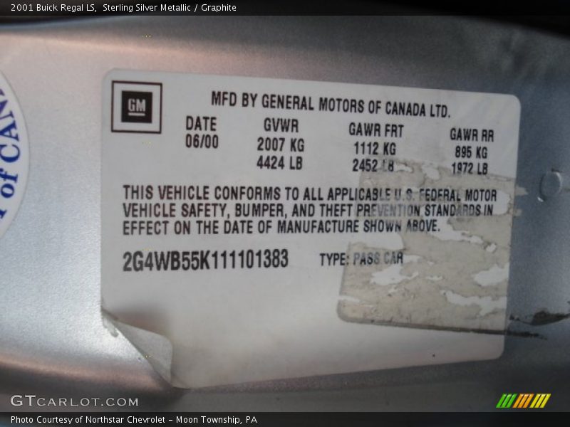 Sterling Silver Metallic / Graphite 2001 Buick Regal LS