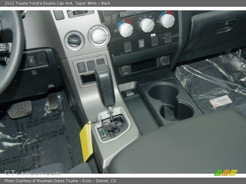 Super White / Black 2012 Toyota Tundra Double Cab 4x4