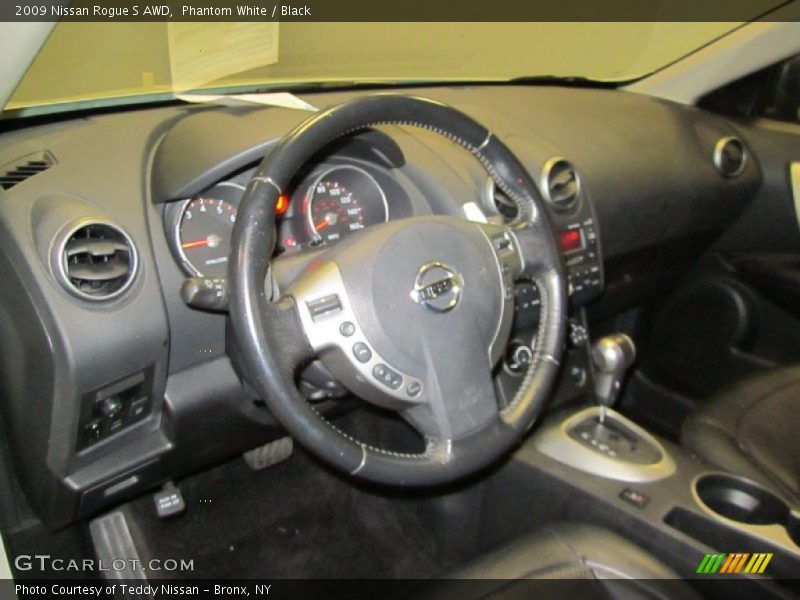 Phantom White / Black 2009 Nissan Rogue S AWD