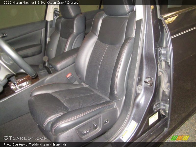 Ocean Gray / Charcoal 2010 Nissan Maxima 3.5 SV