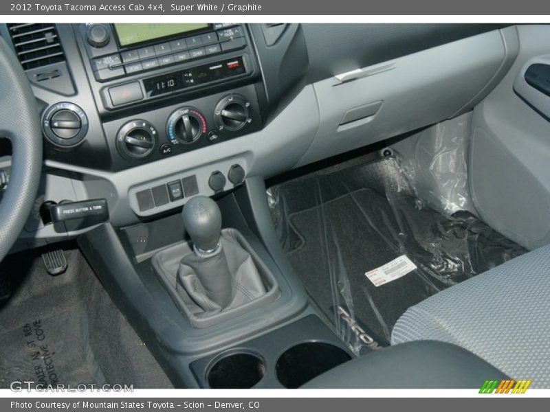  2012 Tacoma Access Cab 4x4 5 Speed Manual Shifter