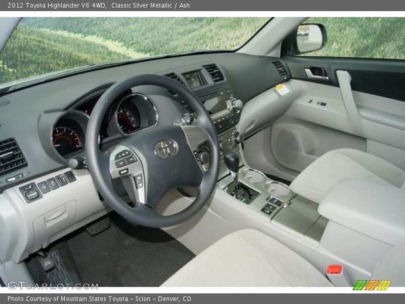 Classic Silver Metallic / Ash 2012 Toyota Highlander V6 4WD