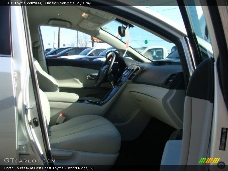 Classic Silver Metallic / Gray 2010 Toyota Venza I4