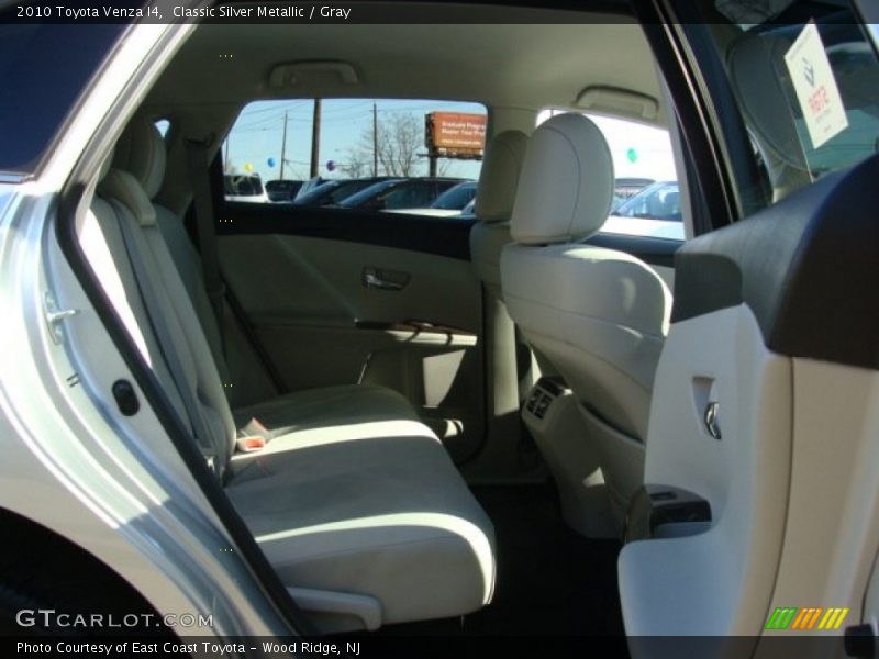 Classic Silver Metallic / Gray 2010 Toyota Venza I4