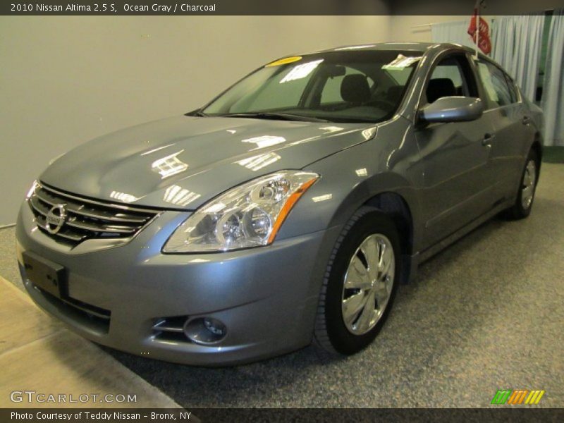 Ocean Gray / Charcoal 2010 Nissan Altima 2.5 S