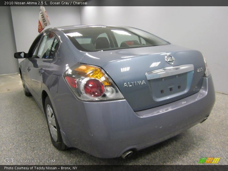 Ocean Gray / Charcoal 2010 Nissan Altima 2.5 S