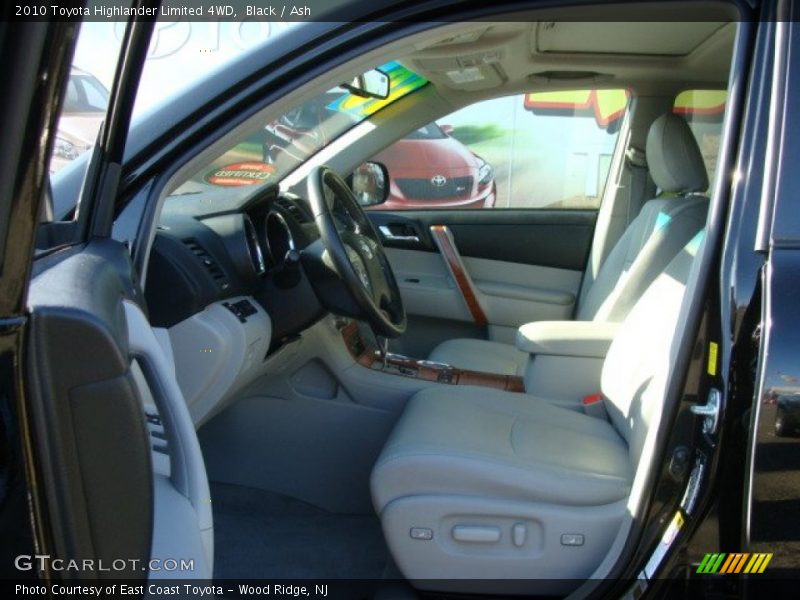 Black / Ash 2010 Toyota Highlander Limited 4WD