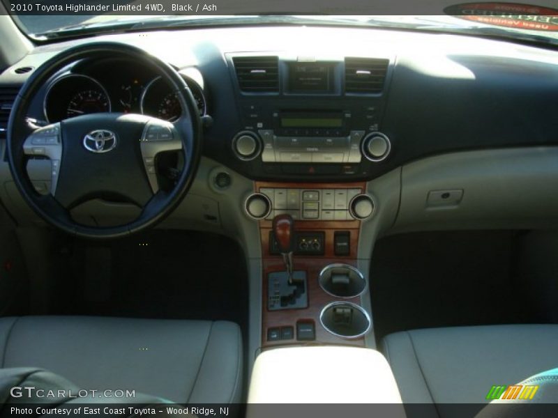 Black / Ash 2010 Toyota Highlander Limited 4WD