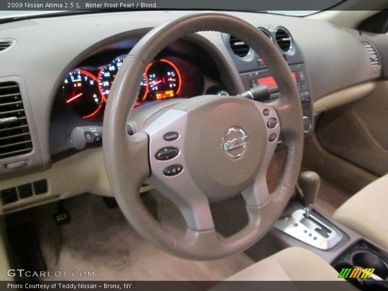 Winter Frost Pearl / Blond 2009 Nissan Altima 2.5 S
